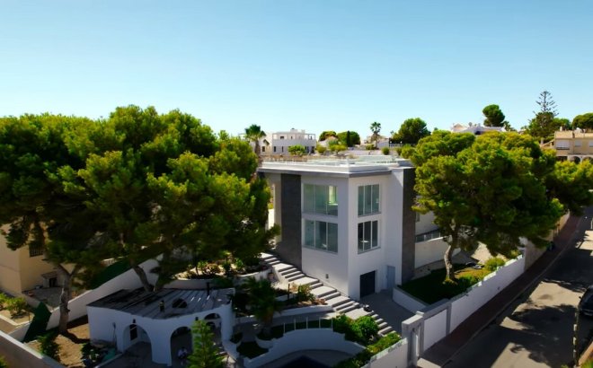 Villa - Resale - Torrevieja - Costa Blanca