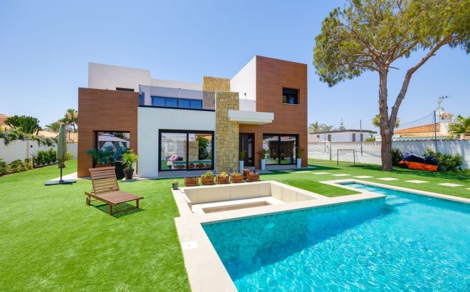 Villa - Resale - Torrevieja - Costa Blanca