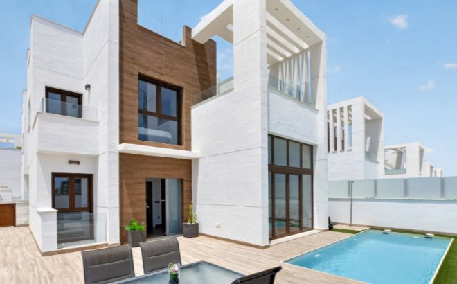 Villa - Resale - Torrevieja -
                Costa Blanca
