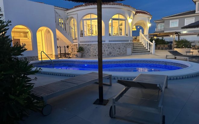 Villa - Resale - Torrevieja - Costa Blanca