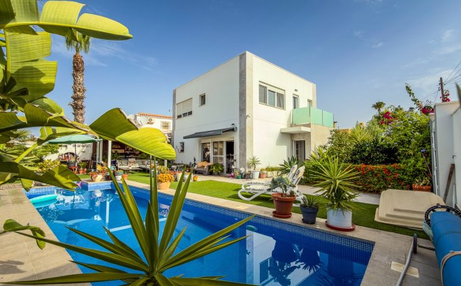 Villa - Resale - Torrevieja - Costa Blanca