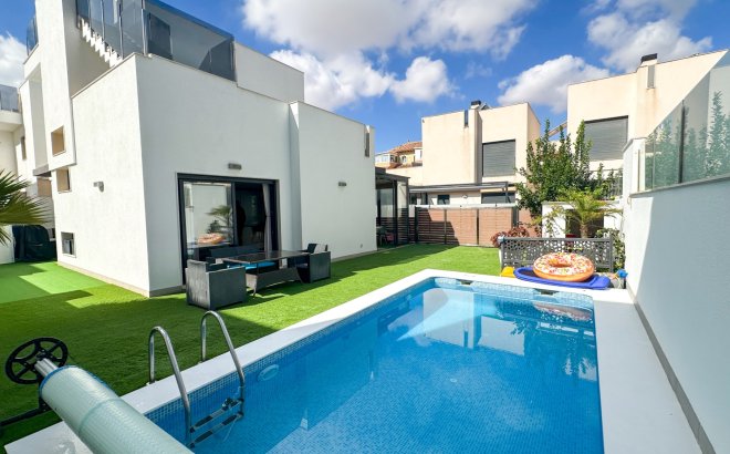 Villa - Resale - Torrevieja - Costa Blanca