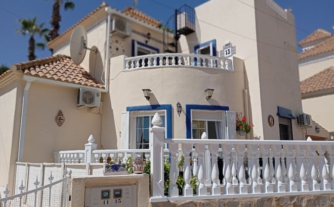 Villa - Resale - Villamartin - Costa Blanca