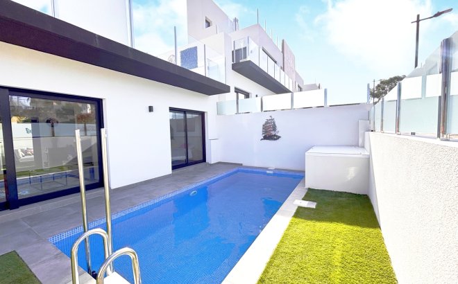 Villa - Resale - Villamartin - Costa Blanca