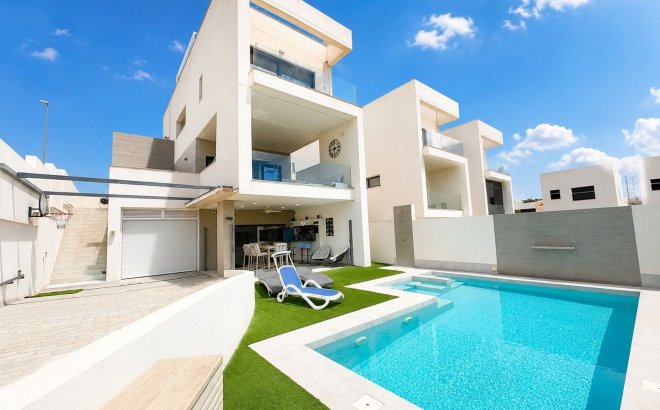 Villa - Revente - Benijofar -
                Costa Blanca