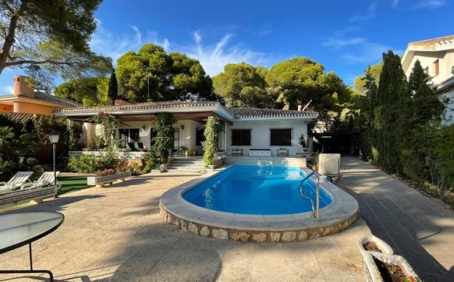 Villa - Revente -
            Campoamor - 93945