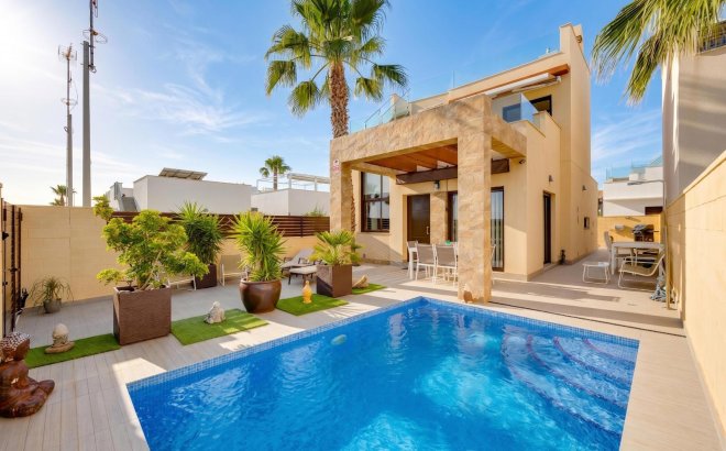 Villa - Revente - Ciudad Quesada - Pueblo Bravo