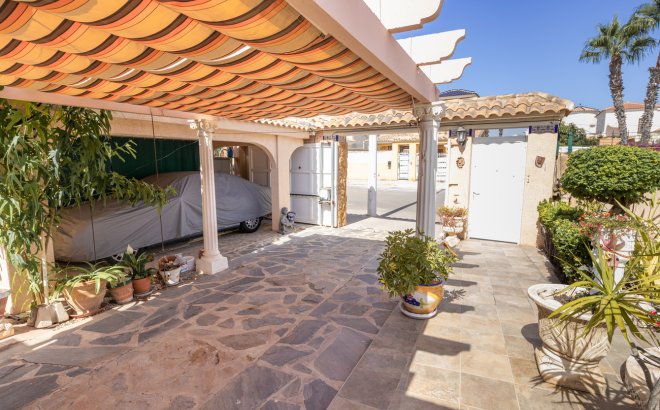 Villa - Revente - La Regia -
                Costa Blanca
