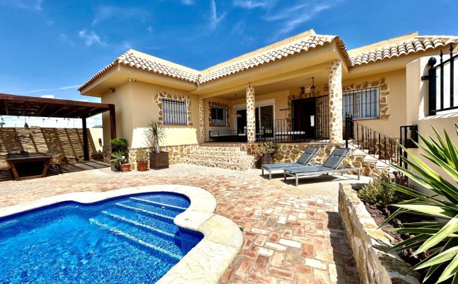 Villa - Revente - La Zenia -
                Costa Blanca