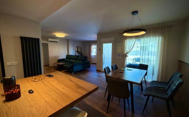 Villa - Revente - Los Balcones - Barrio Los Balcones - Los Altos del Edén