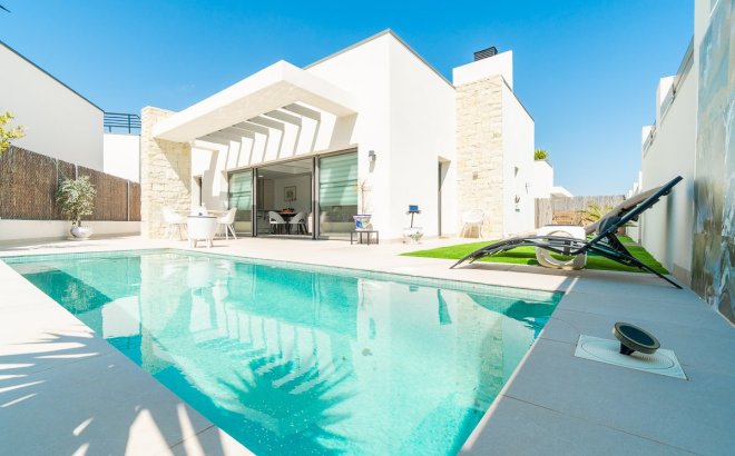 Villa - Revente -
            Orihuela Costa - 31601