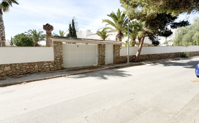 Villa - Revente - Orihuela Costa - Costa Blanca