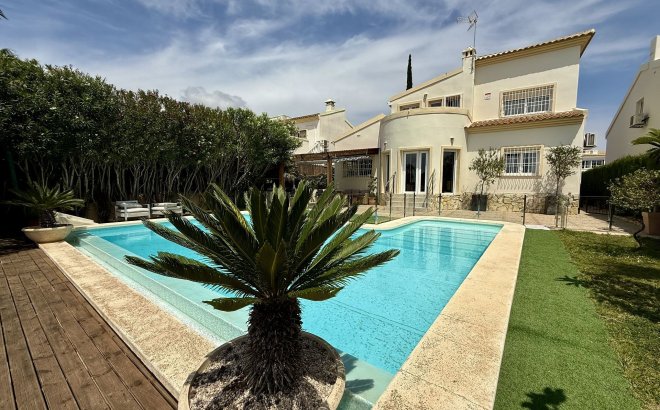Villa - Revente - Orihuela Costa - Costa Blanca