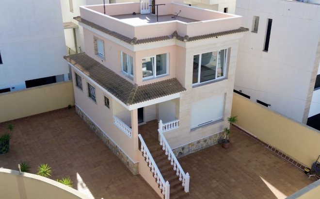 Villa - Revente - Orihuela Costa - Costa Blanca