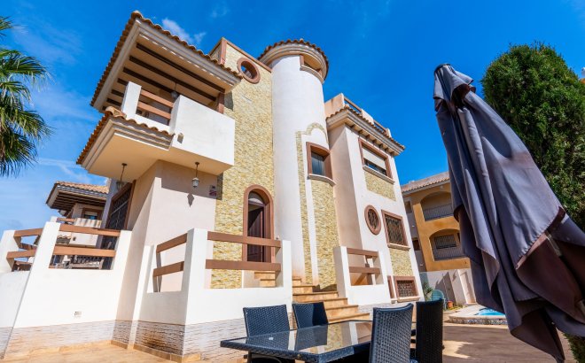 Villa - Revente - Orihuela Costa - Costa Blanca
