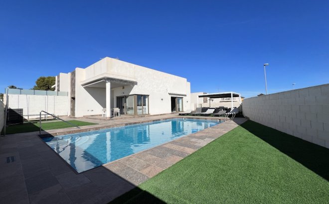 Villa - Revente - Orihuela Costa - Costa Blanca