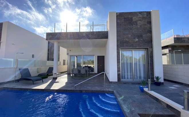 Villa - Revente - Orihuela Costa - PAU 26