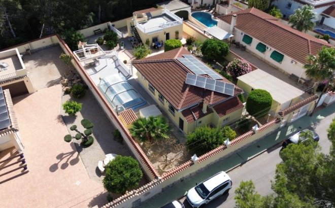 Villa - Revente - Pinar de Campoverde -
                Inland