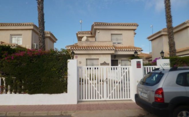 Villa - Revente -
            Playa Flamenca - 82372