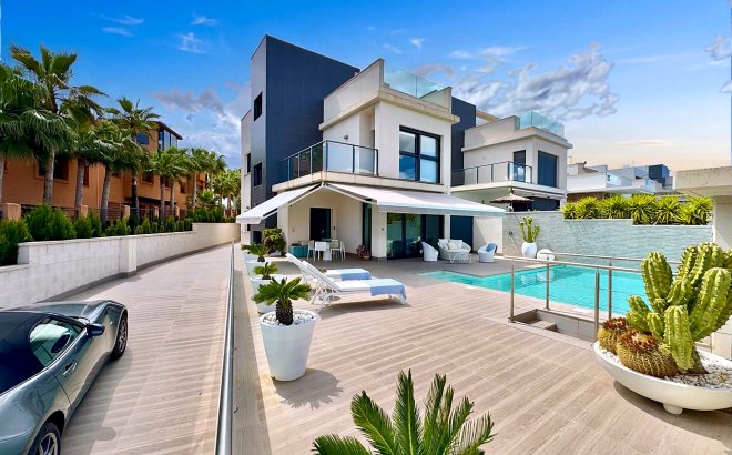 Villa - Revente - San Miguel de Salinas - Bellavista