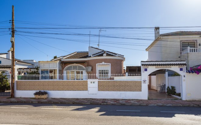 Villa - Revente -
            Torrevieja - 67448