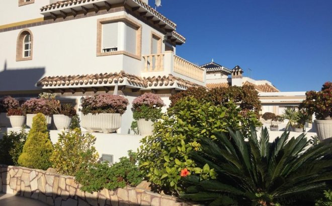 Villa - Revente - Torrevieja -
                La Mata