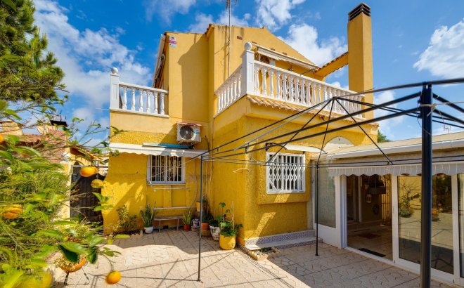 Villa - Revente - Torrevieja - Playa de los Locos