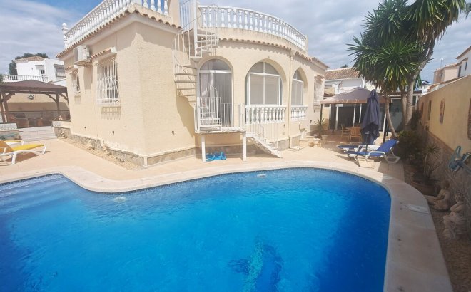 Villa - Revente - Villamartin - Costa Blanca