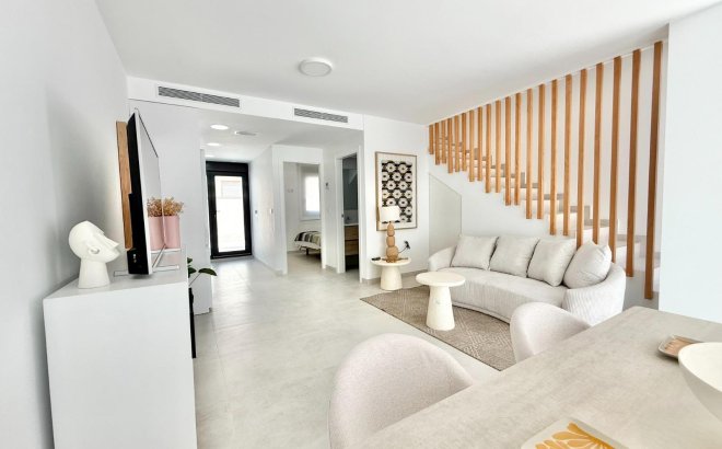 New Build - Town House -
Cox - San Fernando