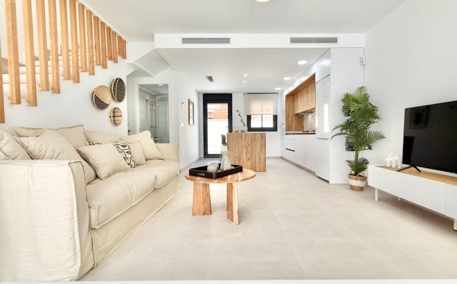 New Build - Town House -
Cox - San Fernando