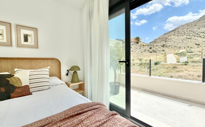 New Build - Town House -
Cox - San Fernando