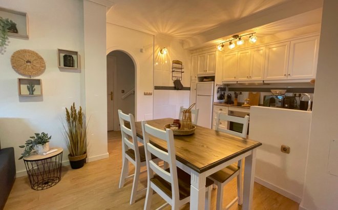 Resale - Town House -
Orihuela Costa - Villamartín