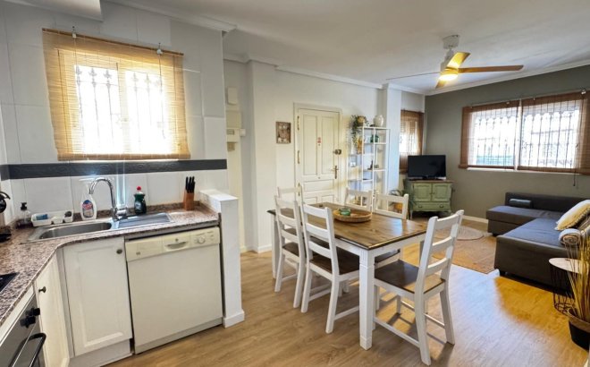 Resale - Town House -
Orihuela Costa - Villamartín