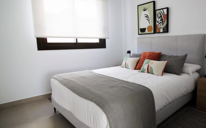 New Build - Town House -
Pilar de la Horadada - parque Andromeda