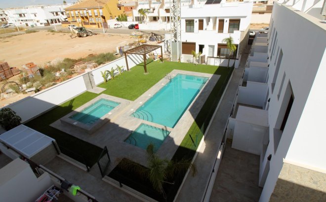 New Build - Town House -
Pilar de la Horadada - parque Andromeda
