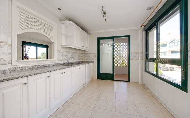 Resale - Apartment -
Orihuela Costa - Lomas de Campoamor