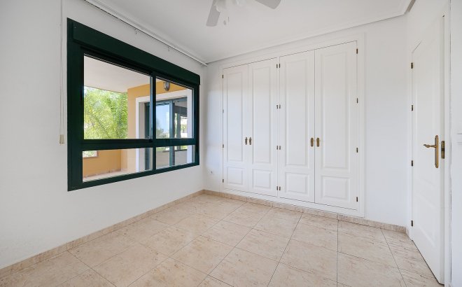 Resale - Apartment -
Orihuela Costa - Lomas de Campoamor