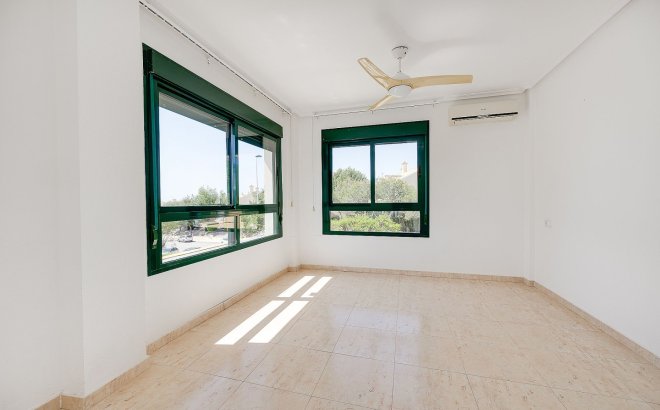 Resale - Apartment -
Orihuela Costa - Lomas de Campoamor