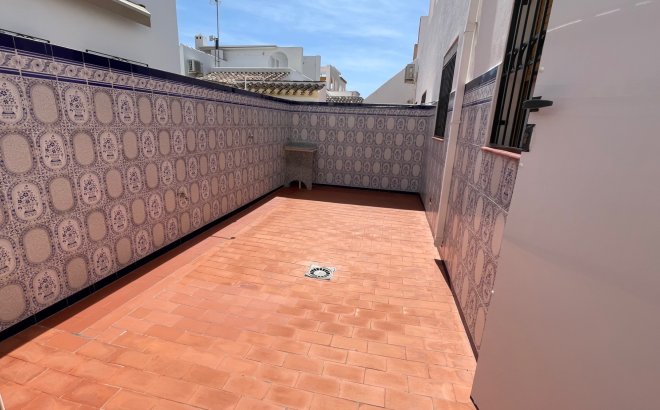 Resale - Terraced house -
Torre de la Horadada