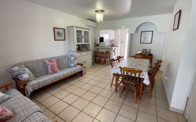 Resale - Terraced house -
Torre de la Horadada