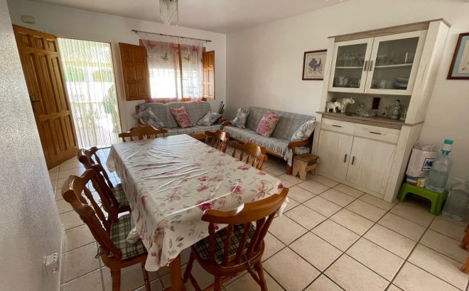 Resale - Terraced house -
Torre de la Horadada