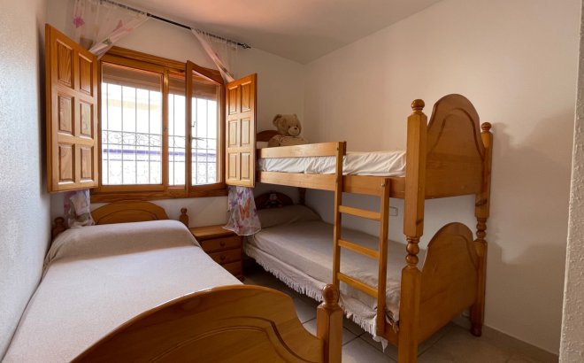 Resale - Terraced house -
Torre de la Horadada