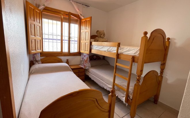 Resale - Terraced house -
Torre de la Horadada