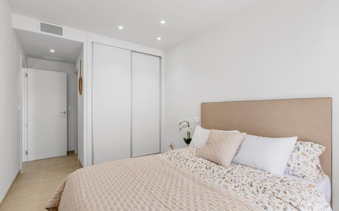 New Build - Ground floor apartment -
Jacarilla - pueblo