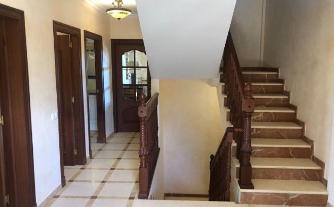 Resale - Villa -
Orihuela Costa - Costa Blanca