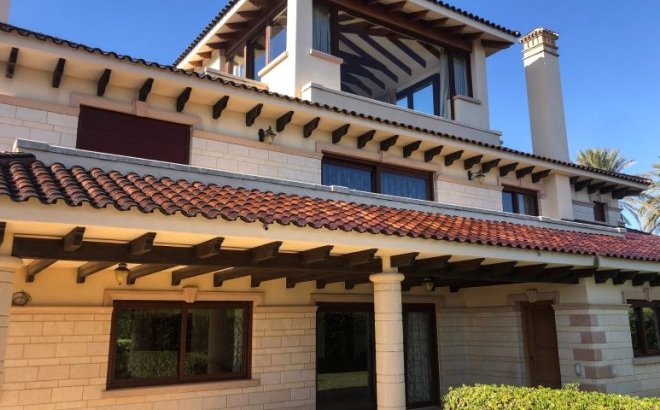 Resale - Villa -
Orihuela Costa - Costa Blanca