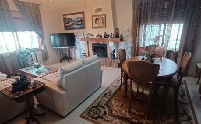 Resale - Villa -
Orihuela Costa - Costa Blanca