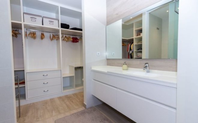 Resale - Villa -
Benijofar - Costa Blanca