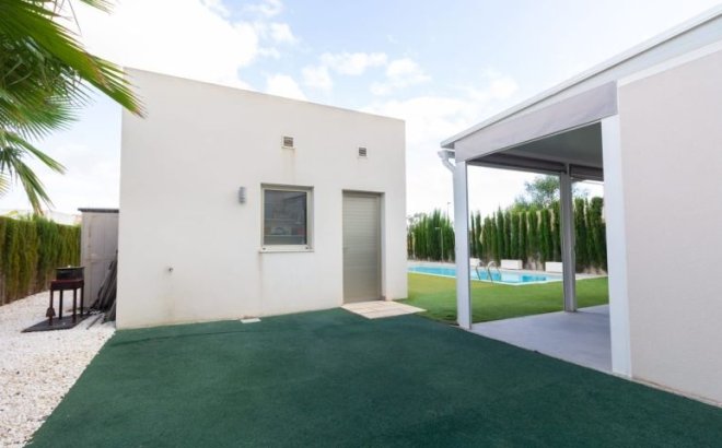 Resale - Villa -
Benijofar - Costa Blanca
