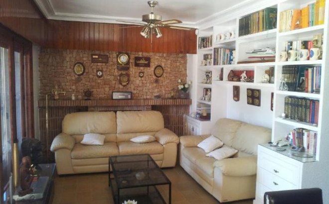 Resale - Villa -
Campoamor - Costa Blanca